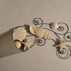 Metal and wood beach wall art